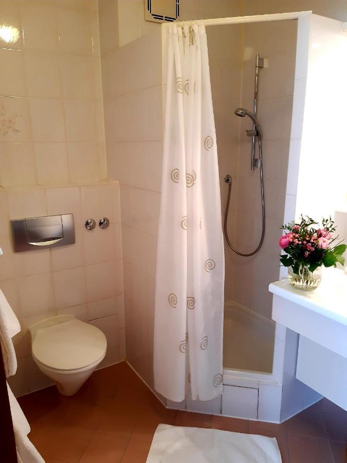 Gasthaus Auerhahn Baden-Baden Extérieur photo